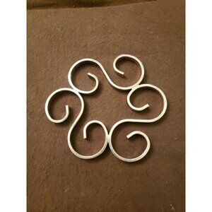Vtg Arabesque S pattern Silver Plate Trivet Fisher K4 Hallmark‎